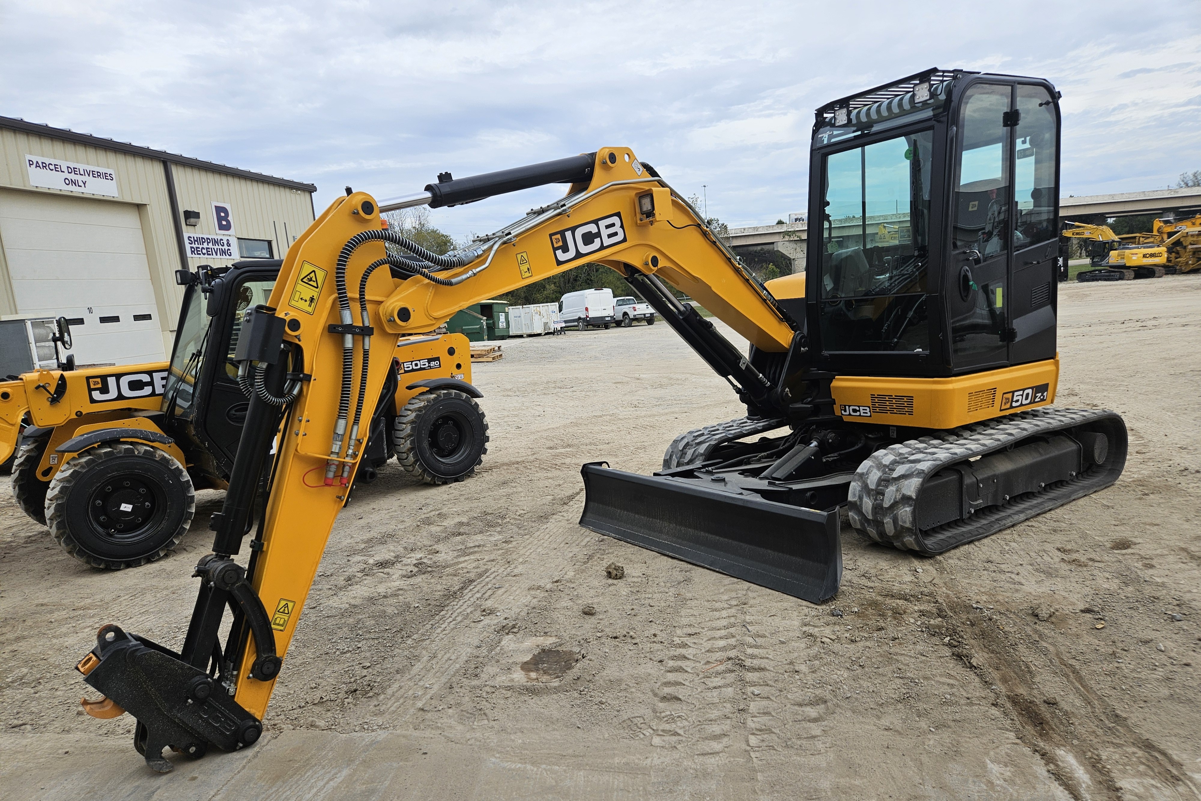 2026 JCB EXCAVATOR, 50Z-1, ENCLOSED, 4-WAY BLADE – 0044184 2026 JCB EXCAVATOR, 50Z-1, ENCLOSED, 4-WAY BLADE – 0044184