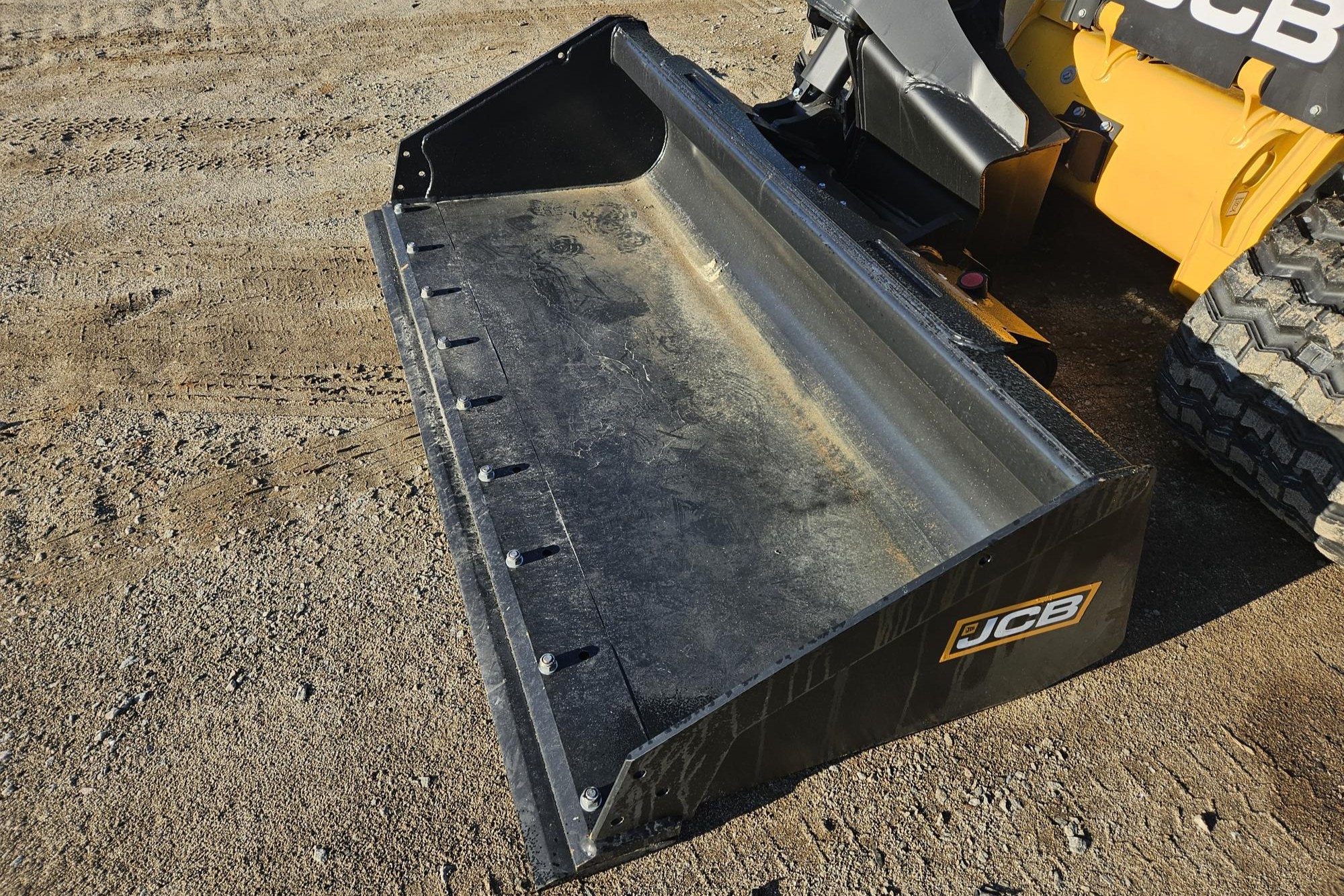 2026 JCB BUCKET, 78IN FOR 3TS-8T, LANDSCAPE – 0045166 2026 JCB BUCKET, 78IN FOR 3TS-8T, LANDSCAPE – 0045166