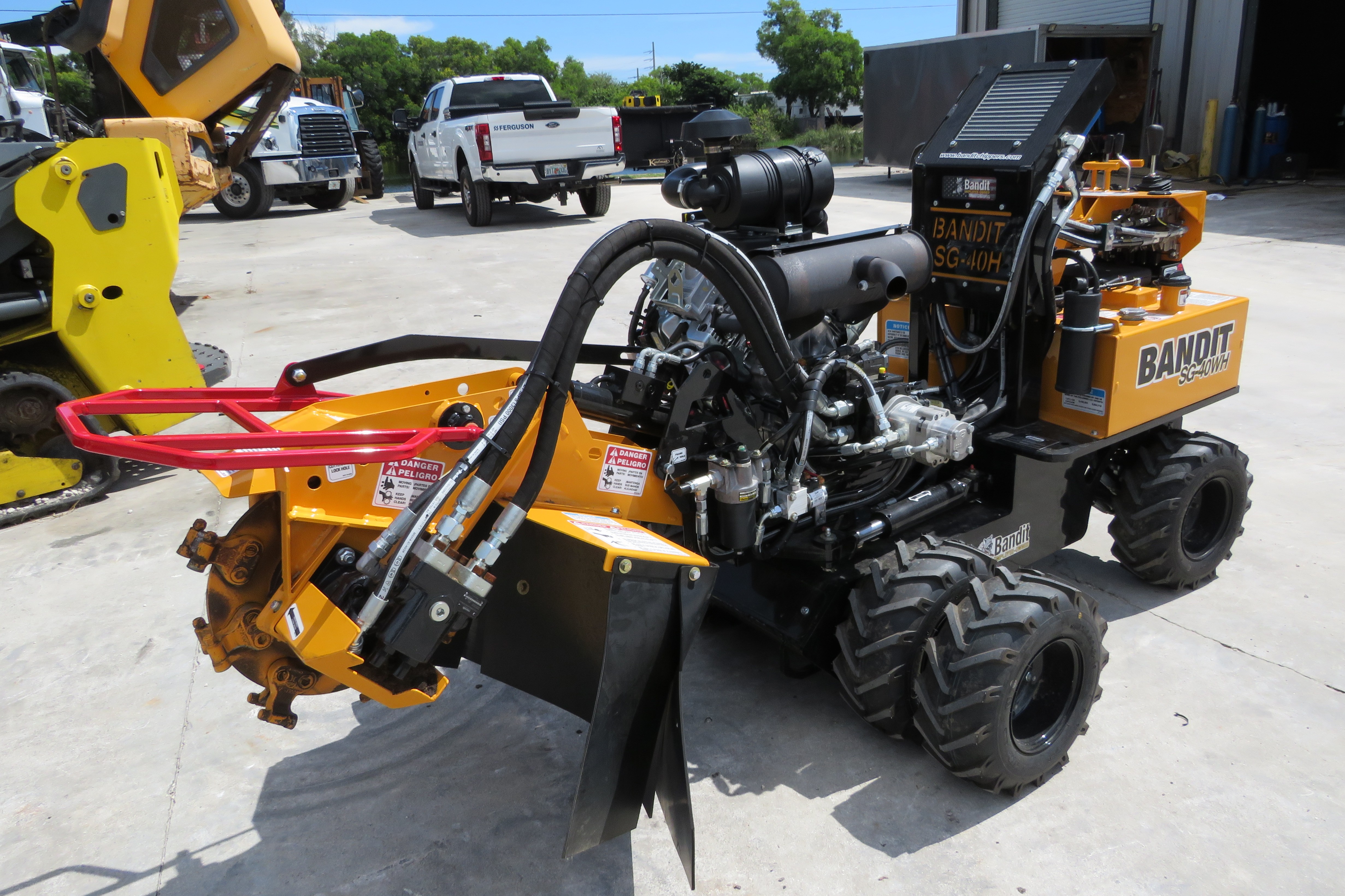 2026 BANDIT STUMP GRINDER, SG-40WH, WHEELED, YELLOW – 0047181 2026 BANDIT STUMP GRINDER, SG-40WH, WHEELED, YELLOW – 0047181